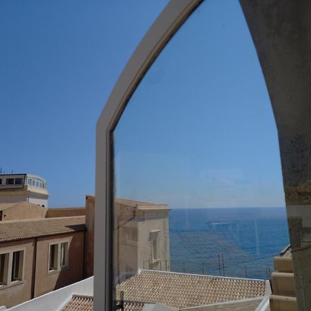 Lanterne Magiche Ortigia Suites Syrakus Exterior foto