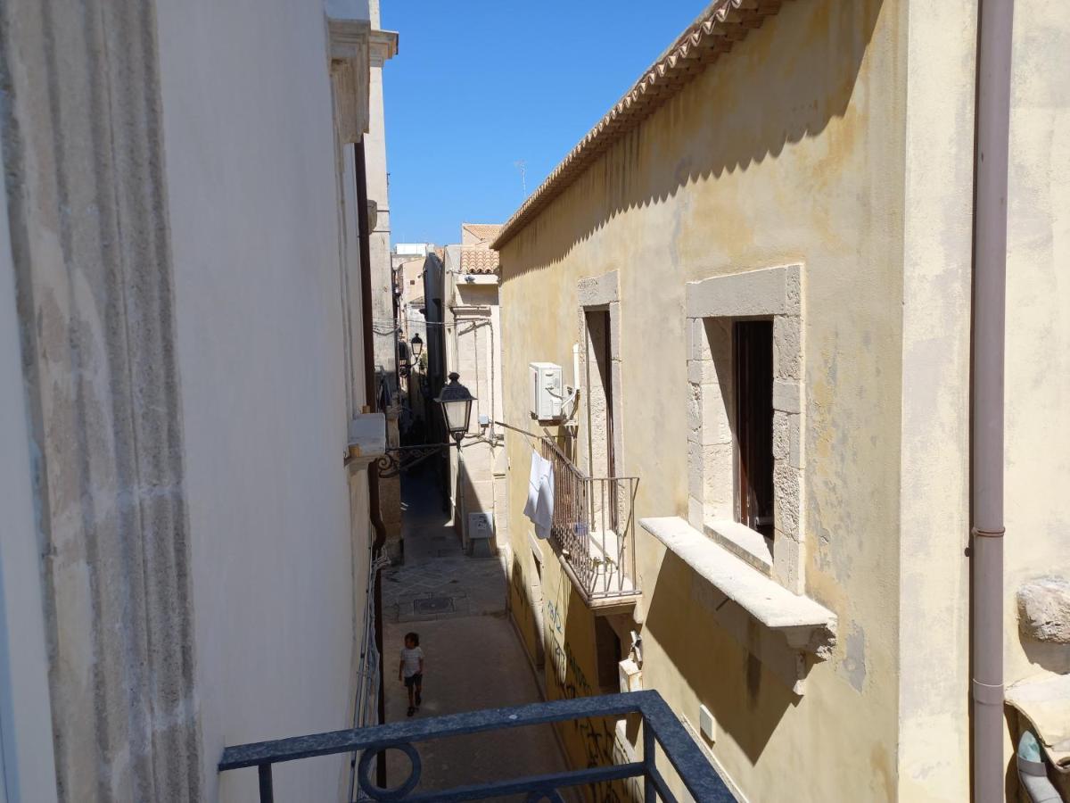 Lanterne Magiche Ortigia Suites Syrakus Exterior foto