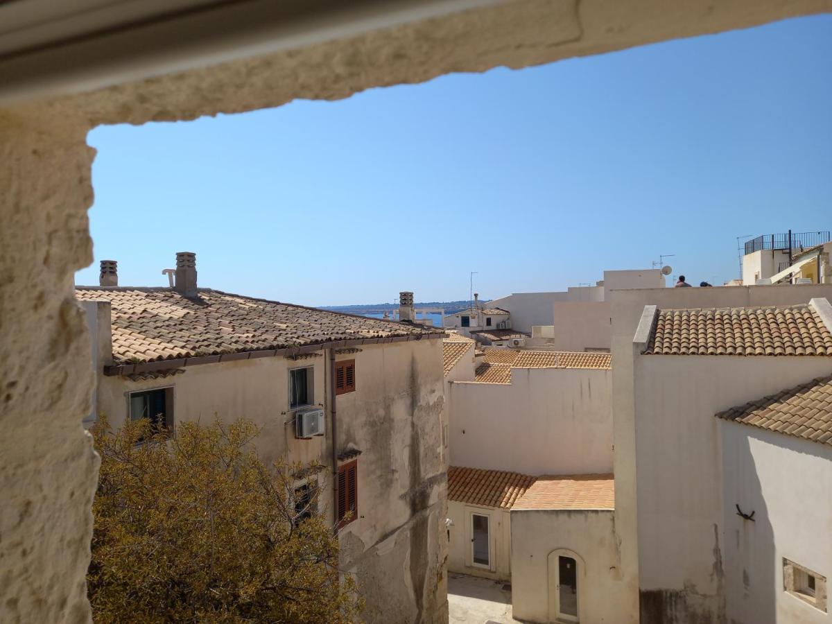 Lanterne Magiche Ortigia Suites Syrakus Exterior foto