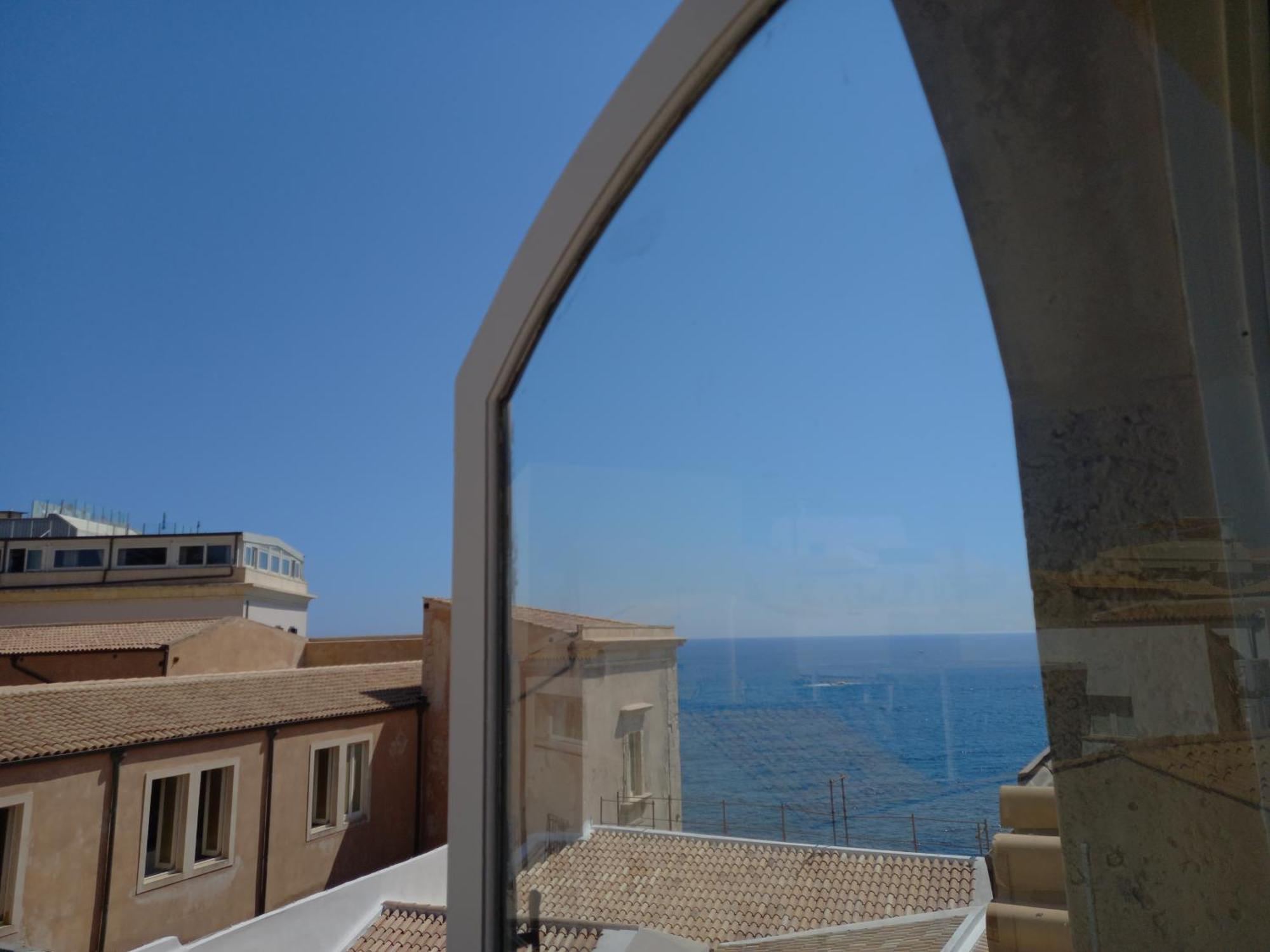 Lanterne Magiche Ortigia Suites Syrakus Exterior foto